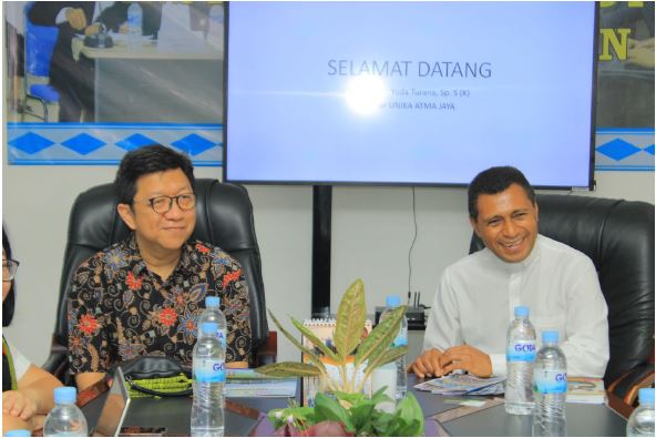 REITOR ISFIT HASORU MALU HO REITOR UAJ