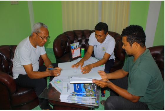 MAGNO CHANCELER ASSINA ESTATUTO DA CARREIRA DOCENTE ISFIT