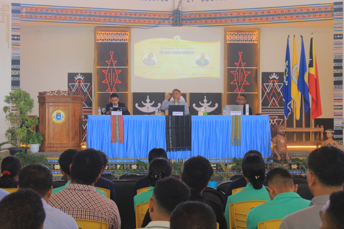 ISFIT REALIZA O SEMINÁRIO DE TEOLOGIA PARA ESTUDANTES UNIVERSITÁRIOS