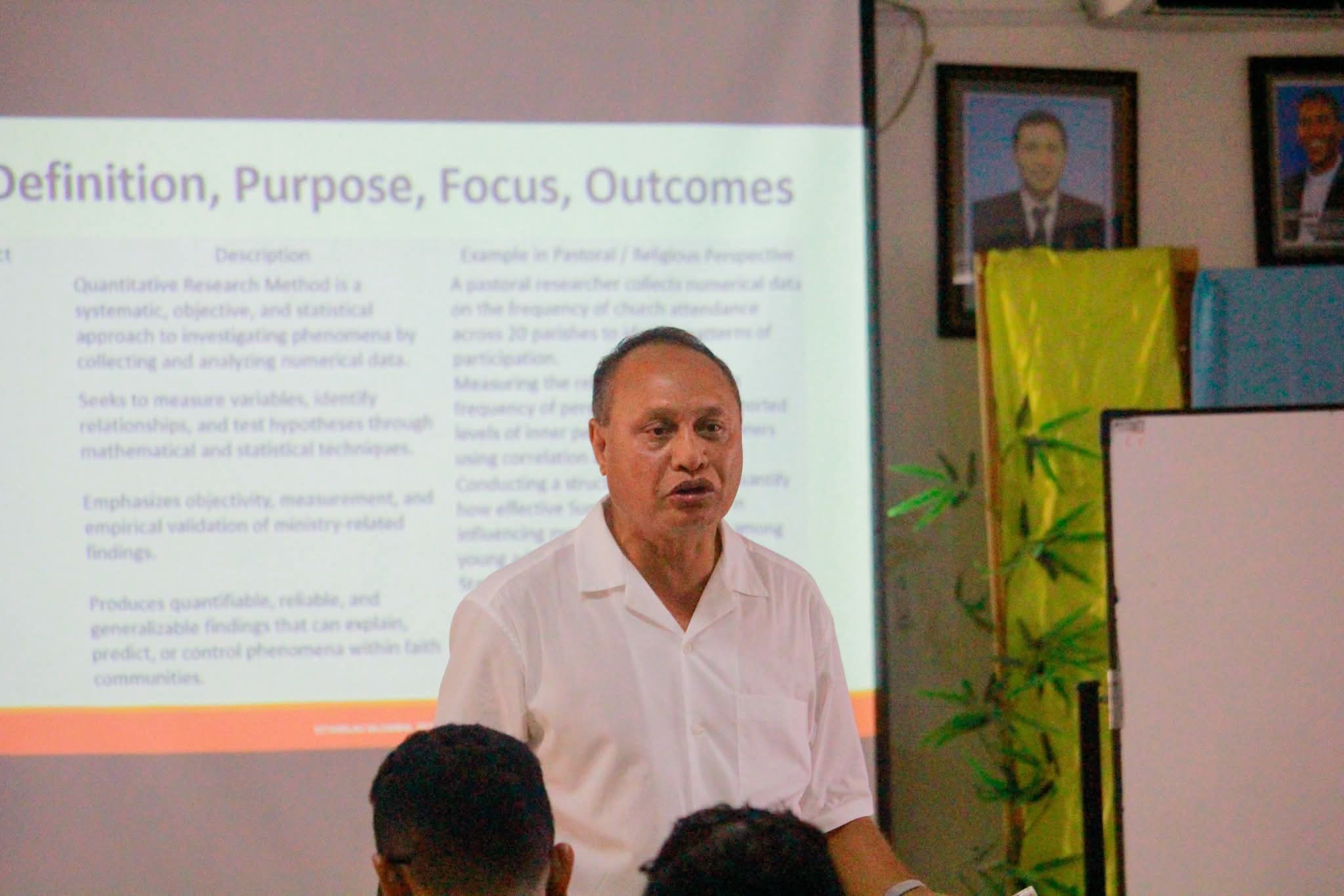 FORMAÇÃO EM METODOLOGIA DE PESQUISA PARA ESTUDANTES E A EQUIPA DE PESQUISA INTERNACIONAL